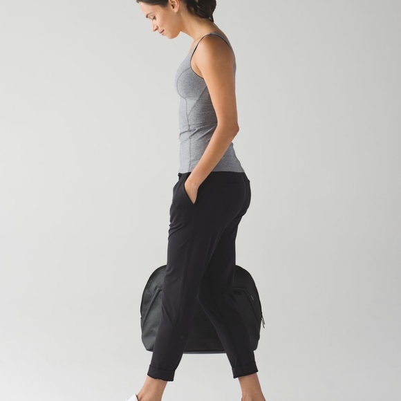 Lululemon Contour tank size 8 in EUC - Picture 3 of 11